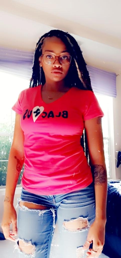 BlacRUs Female T-Shirts